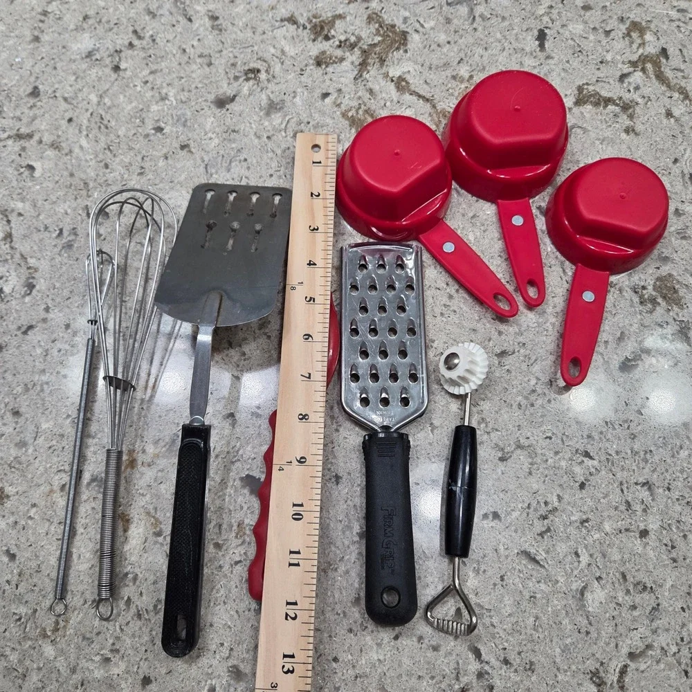 Mixed Kitchen Utensil Lot Ekco Spatula Farberware‎ Peeler Measuring Cups 9pc
